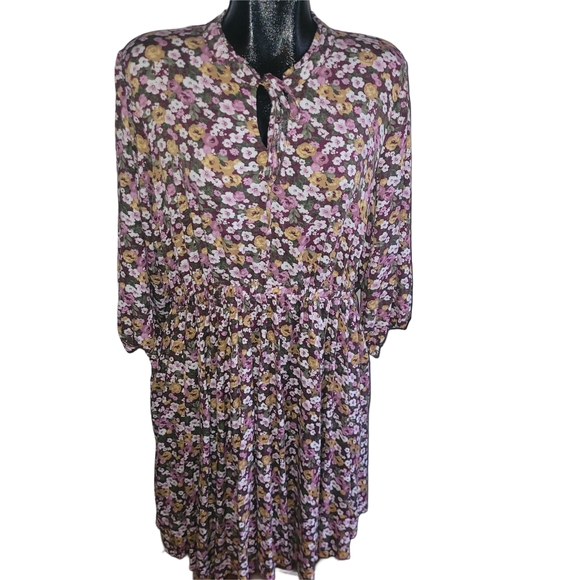 Torrid Mini Stretch Front Keyhole Floral Print Dress Size 1X - Picture 2 of 7